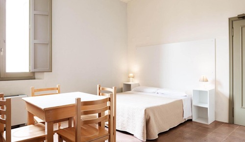 Habitación familiar, 1 habitación, baño privado, vistas al patio (up to 8 people)