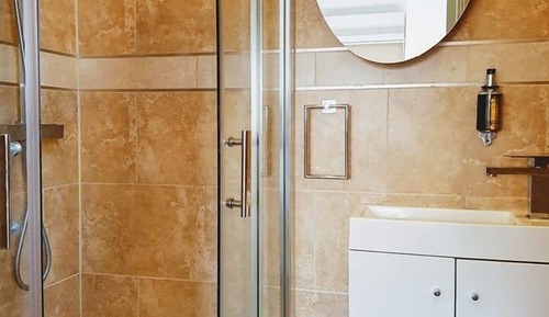 Habitación doble, baño privado