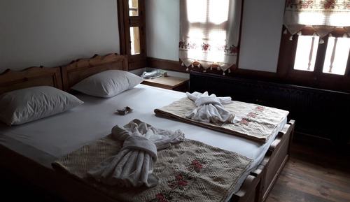 Habitación clásica con 1 cama doble o 2 individuales