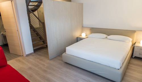 Apartamento, 1 habitación, balcón, vistas al lago