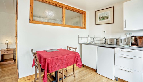 Apartamento, baño privado, vistas al patio (The Old Cart House)