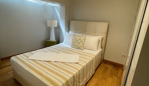Apartamento económico, sin ventanas