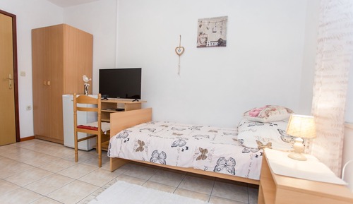 Habitación con 2 camas individuales