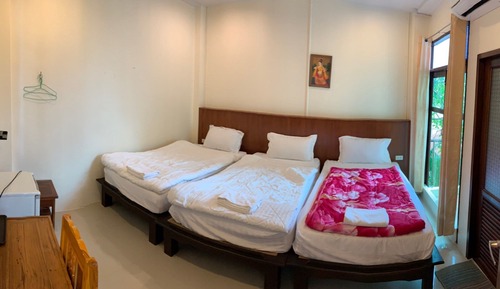 Habitación triple, 3 camas individuales, accesible para personas con discapacidad, baño privado
