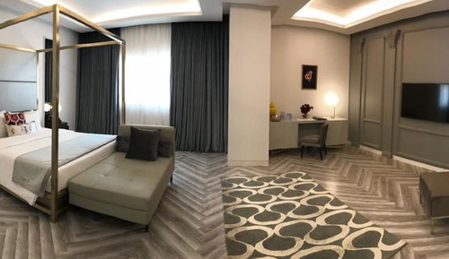 Royal Suite