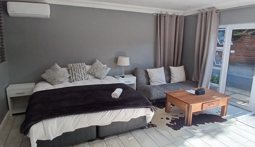 Habitación de lujo con 1 cama doble o 2 individuales, no fumadores, acceso a la piscina