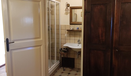 Habitación doble, baño privado (La Fenestrella)