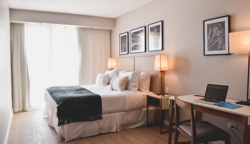 Habitación superior con 1 cama doble o 2 individuales