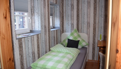 Habitación económica con 2 camas individuales (TV)