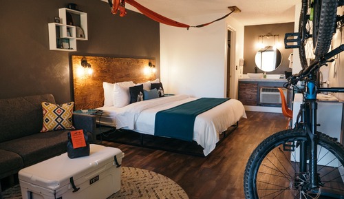 Habitación estándar, varias camas (Single Queen with Sleeper Sofa)