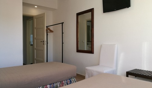 Habitación City con 2 camas individuales, baño privado
