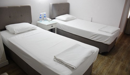 Habitación con 2 camas individuales