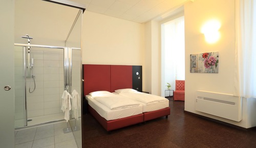 Habitación superior con 1 cama doble o 2 individuales