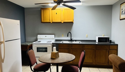 Habitación estándar, 1 cama de matrimonio grande, cocina básica