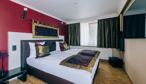 Habitación clásica con 1 cama doble o 2 individuales, 1 cama de matrimonio grande