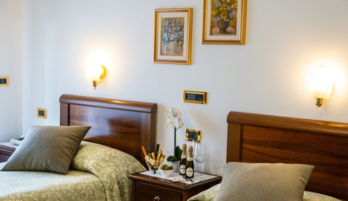 Habitación con 2 camas individuales