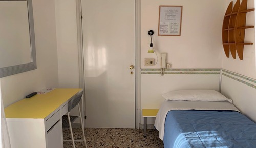 Habitación individual, baño privado