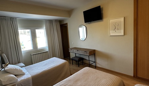 Habitación triple estándar, vistas a la ciudad