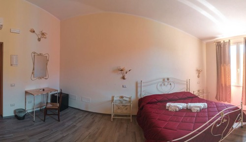 Habitación estándar con 1 cama doble o 2 individuales