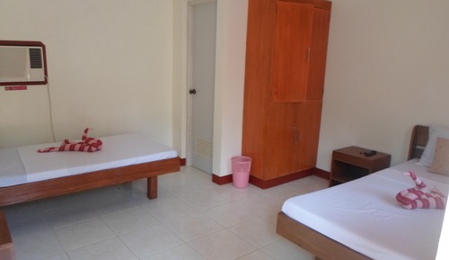 Habitación con 2 camas individuales