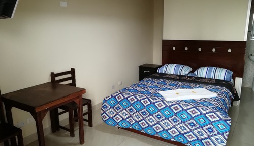 Habitación económica, baño privado