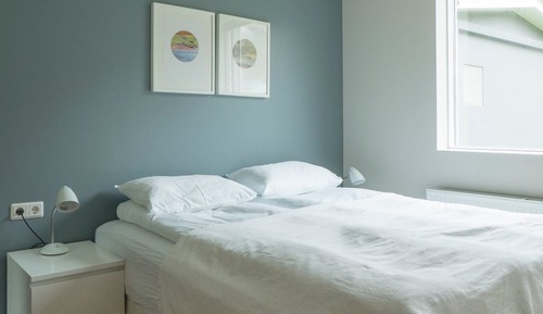 Habitación con 1 cama doble o 2 individuales, baño privado