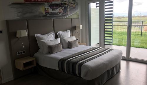 Habitación Club