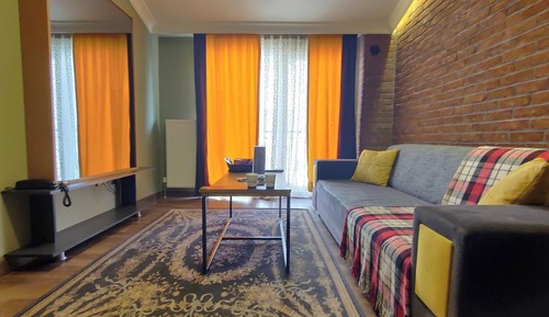 1+1 Ground Floor Suite