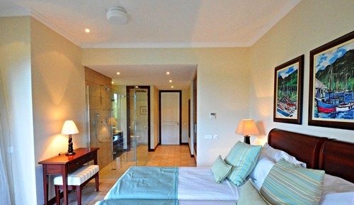 Apartamento de lujo, 3 habitaciones, vistas a la playa, frente a la playa
