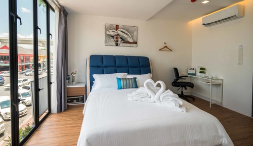 Suite familiar, 2 camas de matrimonio, vistas a la ciudad