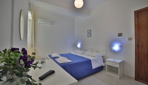 Habitación económica con 1 cama doble o 2 individuales