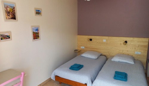 Habitación con 2 camas individuales, 2 camas individuales