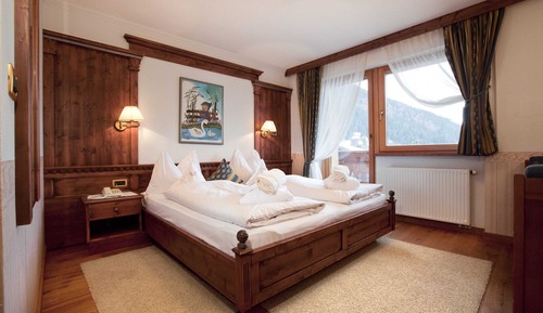 Habitación Confort doble, balcón, vistas a la montaña