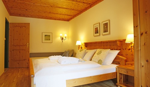 Apartamento tradicional, 1 habitación, balcón, vistas a la montaña