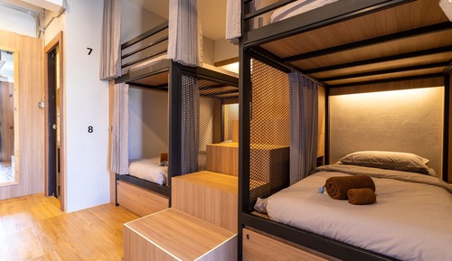 Dormitorio compartido, dormitorio mixto