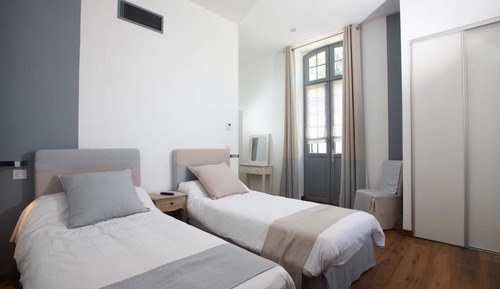 Habitación con 2 camas individuales