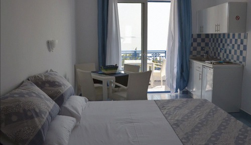 Estudio, vistas al mar