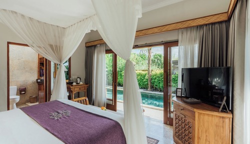 Villa de lujo, 3 habitaciones, piscina privada, vistas al jardín