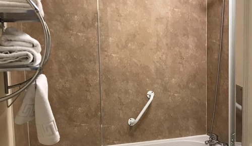 Habitación estándar con 1 cama doble o 2 individuales, baño privado (Main Building)