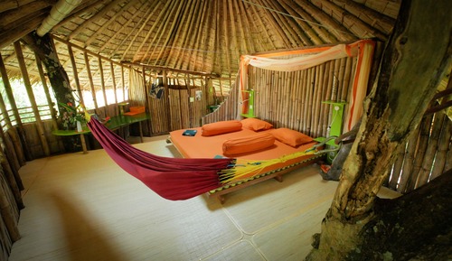 Casa en un árbol (Villa)