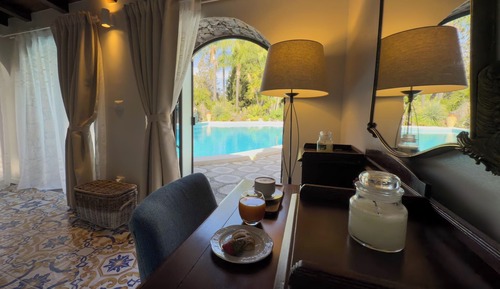 Habitación doble, vistas a la piscina