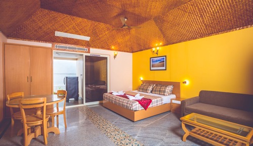 Habitación Deluxe doble, 1 cama de matrimonio, vistas parciales al lago