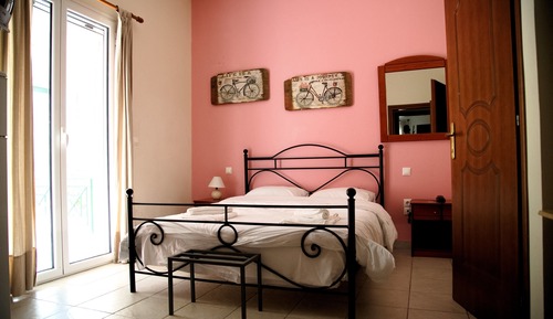 Estudio, balcón, vistas a la montaña