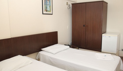 Habitación con 1 cama doble o 2 individuales