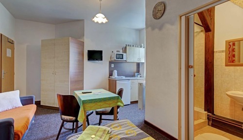 Apartamento, cocina básica (8)