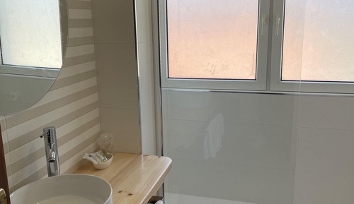 Habitación con 2 camas individuales