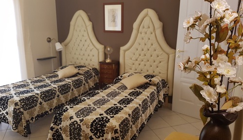 Habitación con 1 cama doble o 2 individuales