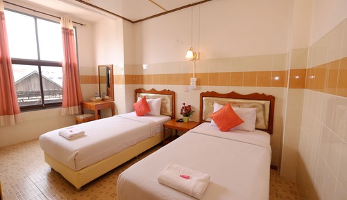 Habitación estándar con 2 camas individuales