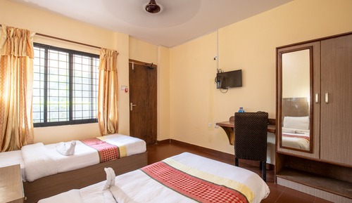Habitación estándar con 1 cama doble o 2 individuales
