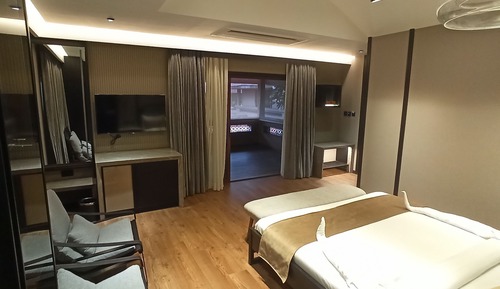 Suite Club
